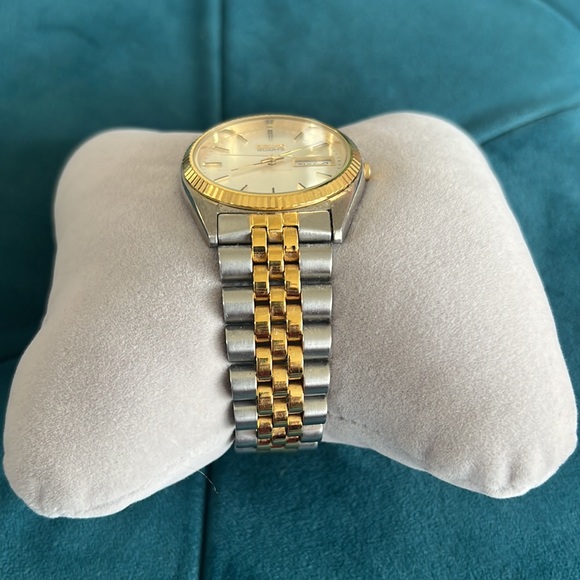 Seiko Watch - Picture 4 of 7
